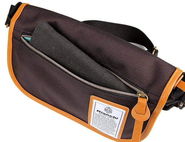 Bianchi - LBT35 : A3 Messenger Black (สีดำ/ ขอบหนังสีน้ำตาล) thumbnail 21