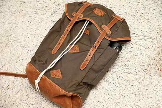 Fjallraven - NO.21 size ใหญ่ Large สีเทาเข้ม (Dark Grey) thumbnail 47