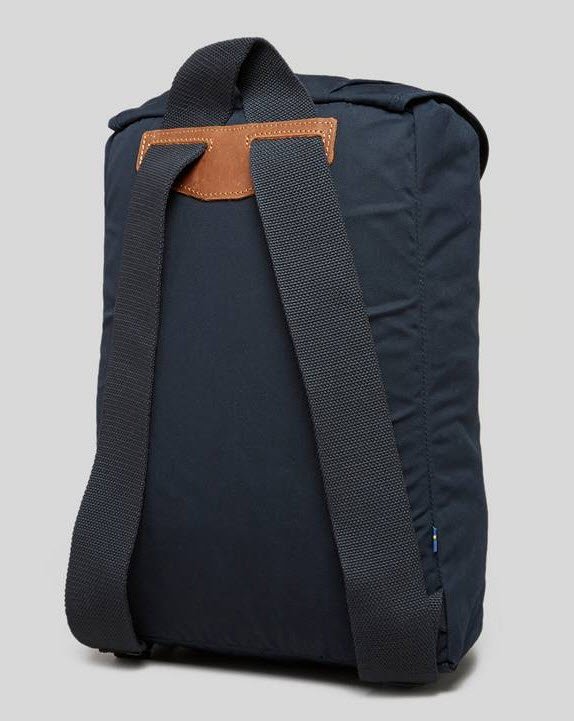 Fjallraven -Greenland Backpack Dark Olive สีเขียวเข้ม thumbnail 4
